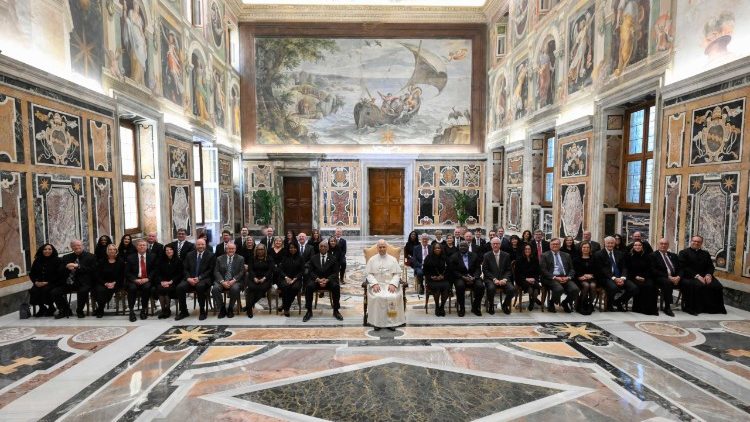 Sveti oče županom Illinoisa: Bistvo pristne avtoritete je služenje