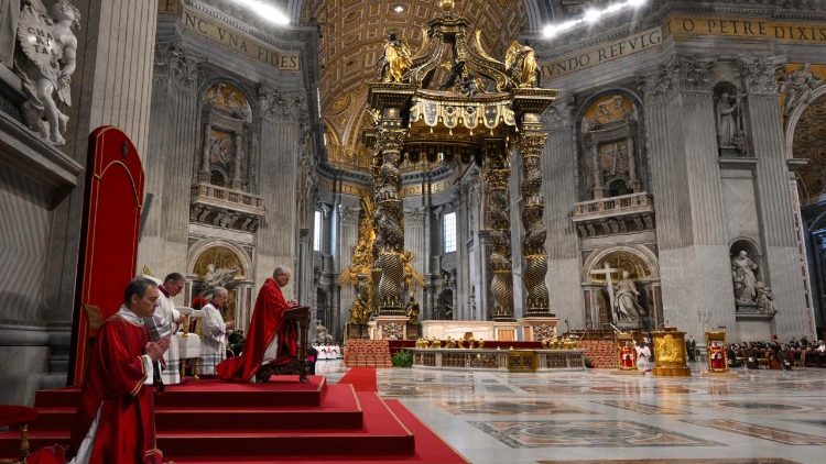 En un mundo en guerra, aprendamos de Cristo a no devolver el mal recibido