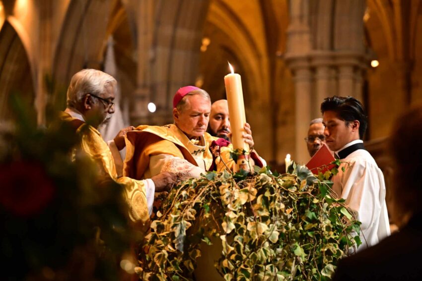 Joy fills St Mary’s Cathedral as Easter Vigil proclaims Christ’s resurrection