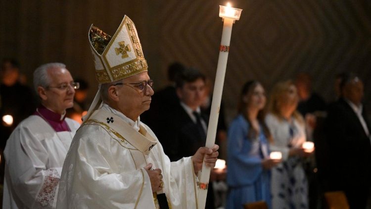 Papa Lav XIV. na Vazmenom bdijenju: Isus je uskrsnuo, stvorimo novi svijet mira i jedinstva