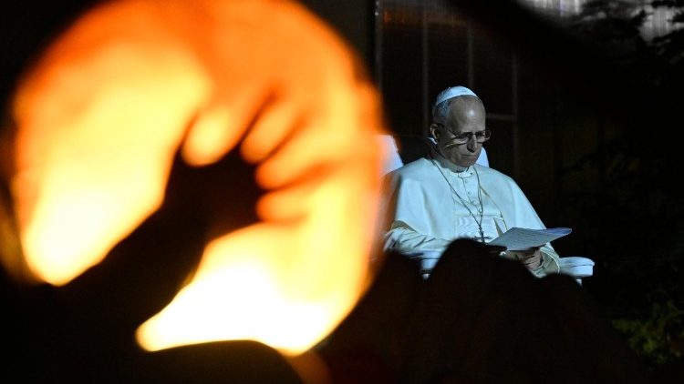 León XIV en África: Peregrino entre 