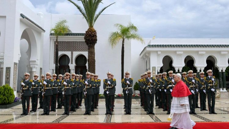 Prvi dan u Alžiru: Papa Lav XIV. misionar mira
