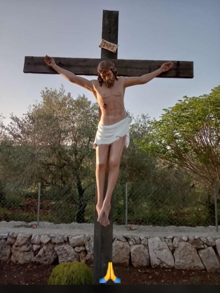 Israeli soldier vandalizes a crucifix in Lebanon: Israel responds, and so do the polls