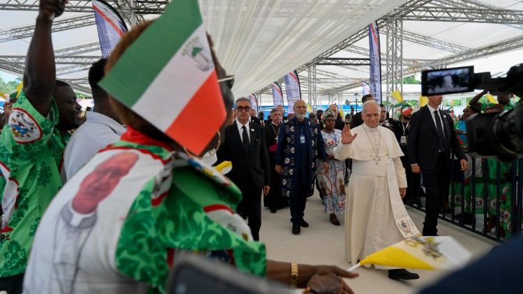 El Papa: Los pequeños gestos de bondad son los poemas «ocultos» de la vida cotidiana